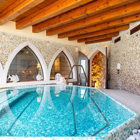 Giulia Relais & 酒店 耶索洛