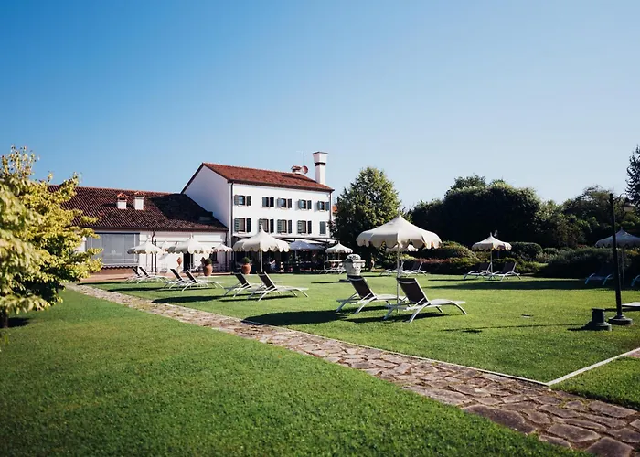 Hotell Giulia Relais & *
